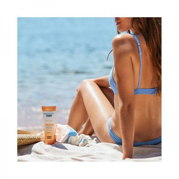 Isdin Fotoprotector Wet Skin Gel Crema Spf50+ 250 ml 2